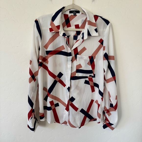 Lulu's Camrose White Geometric Print
Button-Up Long Sleeve Top Size M - Picture 8 of 14